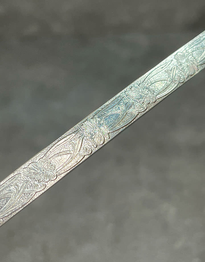SPW26 = Pattern Wire Sterling Silver (Inch) 7.7 x 1.2mm