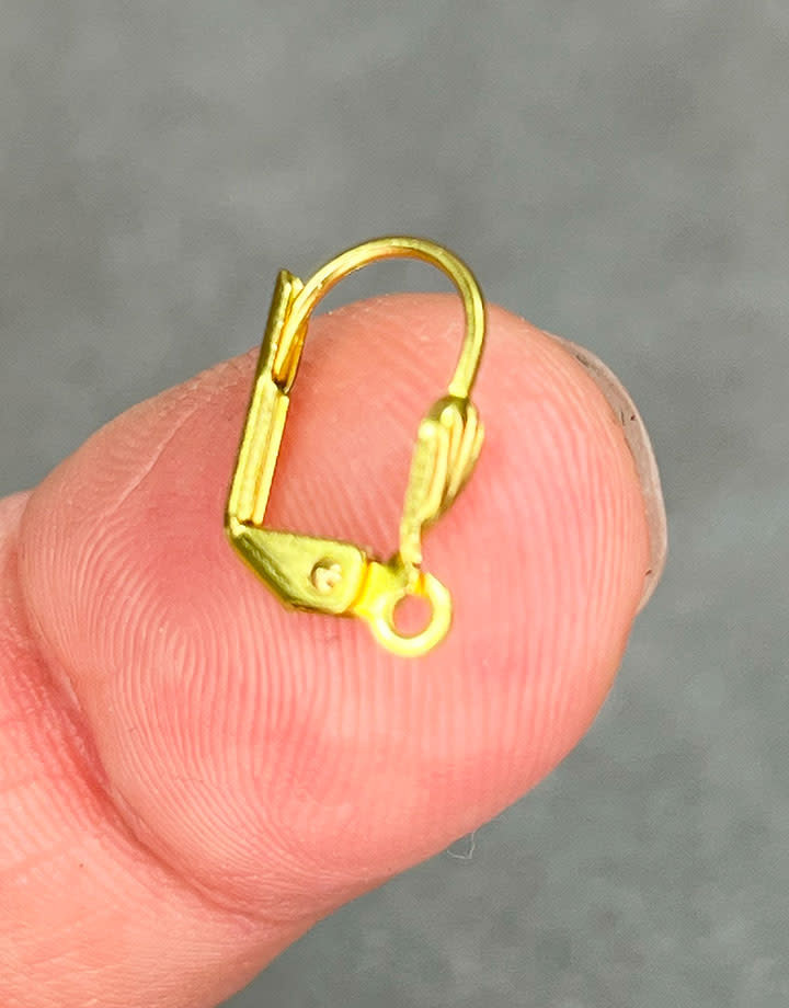 428BR-06 = Brass Leverback with Shell & Ring (Pkg of 12)