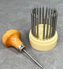 DI150 = Economy Beading Tool Set with Handle and 23 Tips in Stand