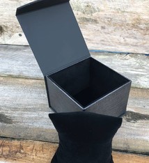 DBX4252 = Deluxe Magnetic Black/Silver Watch Box 4'' x 4'' x 2-1/4'' (Each)