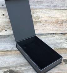 DBX4255 = Deluxe Magnetic Black/Silver Necklace Box 4-3/4'' x 7-1/4'' x 1-1/8'' (Each)