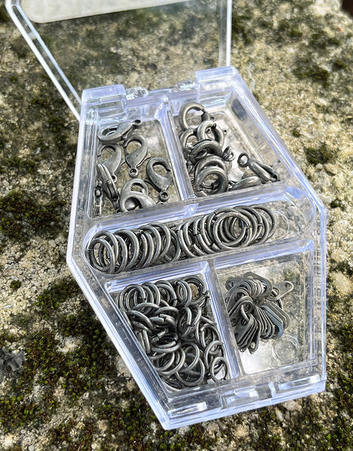 999CF-03 = FINDINGS VARIETY PACK of 112pcs ANTIQUE SILVER COLOR