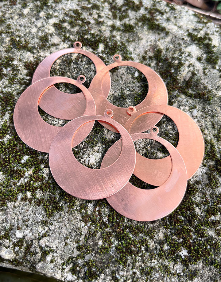 MSC11724 = Copper Shape - Round Drop 24ga 1-5/8''OD with 7/8''ID Cutout & Ring (Pkg of 6)