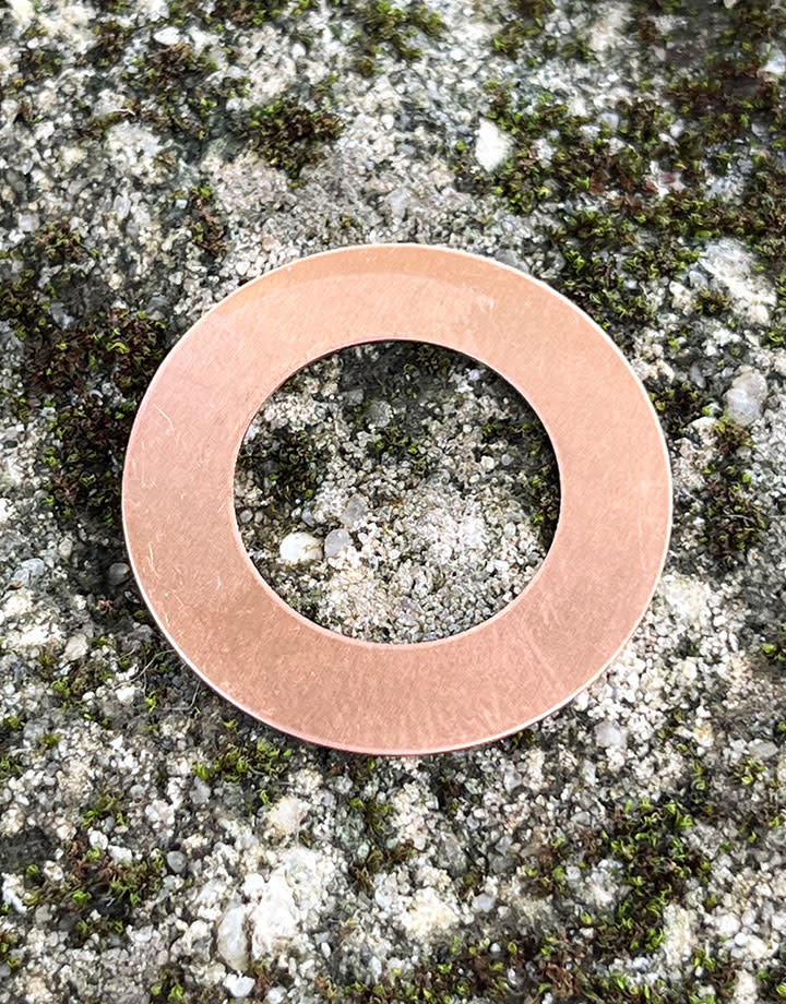 MSC17024 = Copper Washer 24ga 1-1/4'' x3/4'' ID (Pkg of 6)