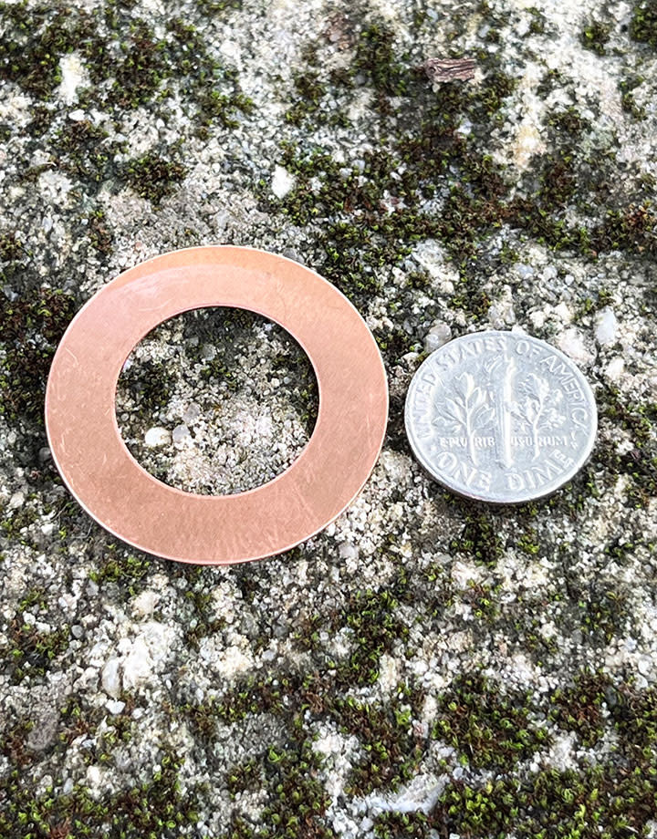 MSC17024 = Copper Washer 24ga 1-1/4'' x3/4'' ID (Pkg of 6)