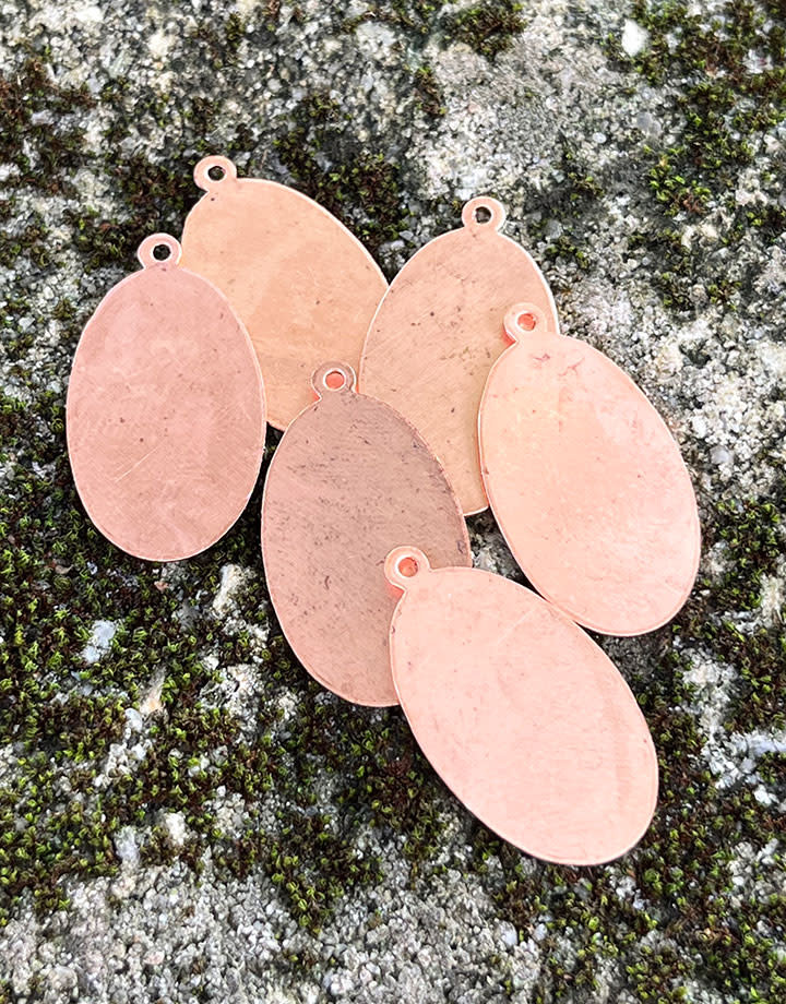 MSC20724 = COPPER SHAPE - OVAL with RING 24ga 1'' x 5/8'' (Pkg of 6)