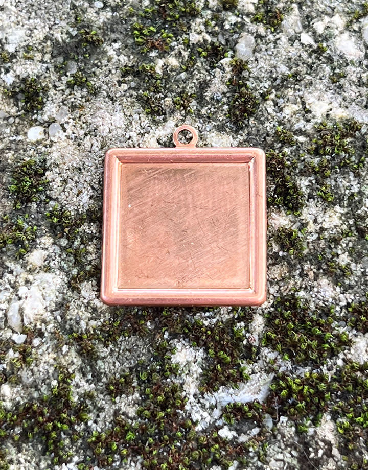 MSC30724 = Copper Shape Square with Ring 24ga 20mm (Pkg of 6)