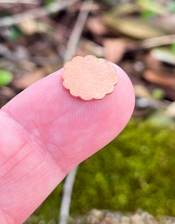 MSC71324 = Copper Shape - Flower 12mm (Pkg of 6)