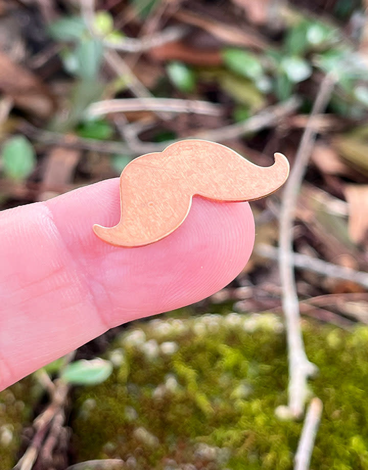 MSC59524 = COPPER SHAPE - LARGE MUSTACHE 24ga (Pkg of 6)