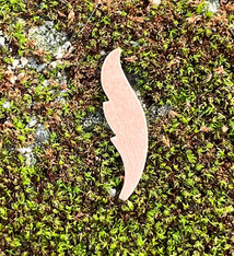 MSC57024 = COPPER SHAPE - FEATHER 24ga 1'' (Pkg of 6)