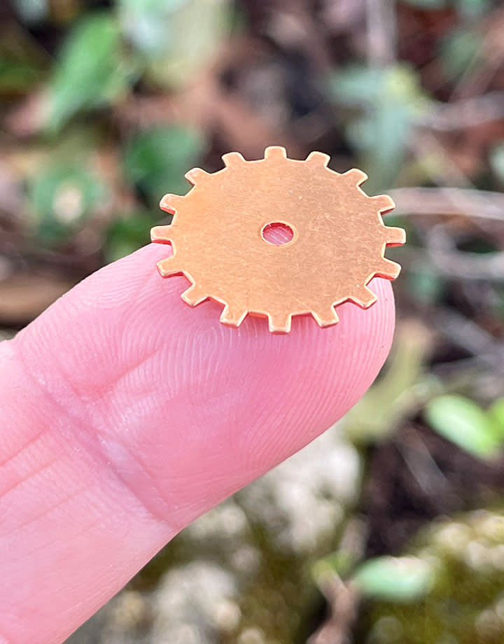 MSC56224 = COPPER SHAPE - GEAR SOLID  24ga 3/4'' (Pkg of 6)