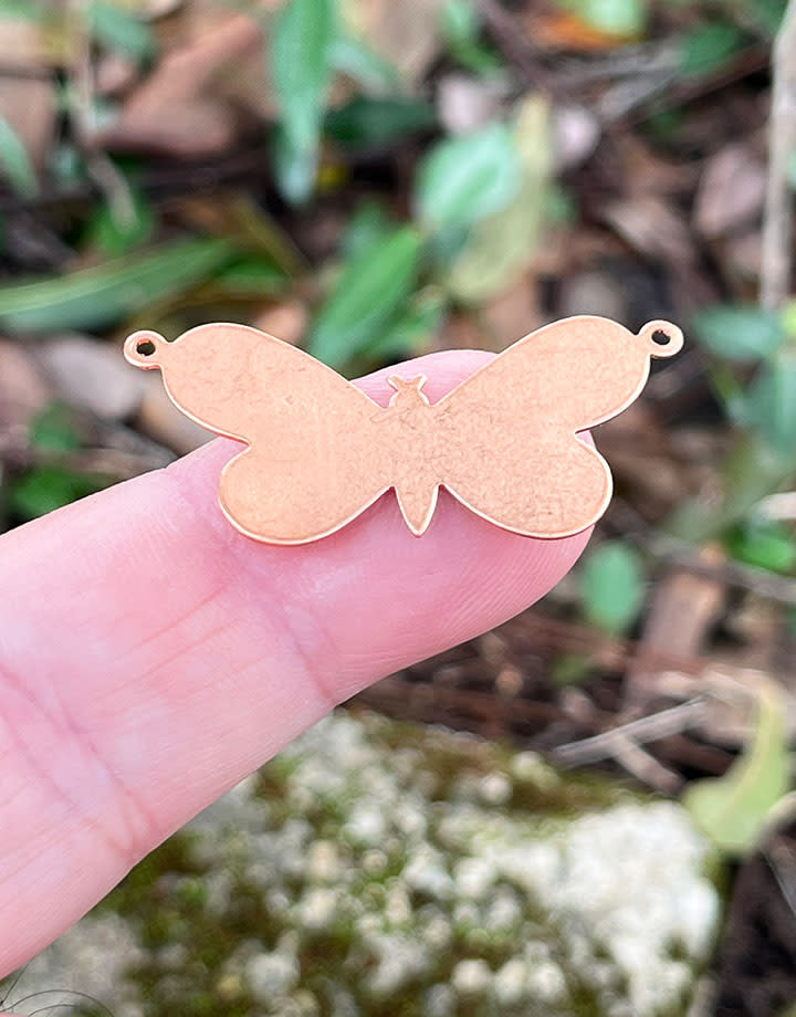MSC54224 = COPPER SHAPE - BUTTERFLY with 2 RINGS 24ga 1-5/16'' x 3/4'' (Pkg of 6)