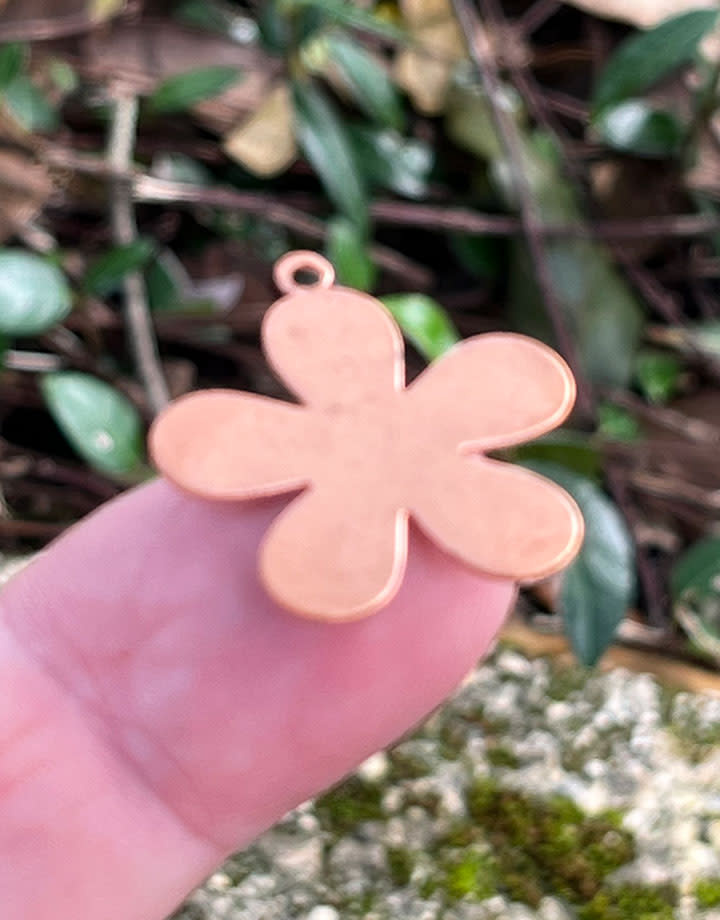 MSC40824 = COPPER SHAPE - FLOWER with RING  24ga 1''  (Pkg of 6)