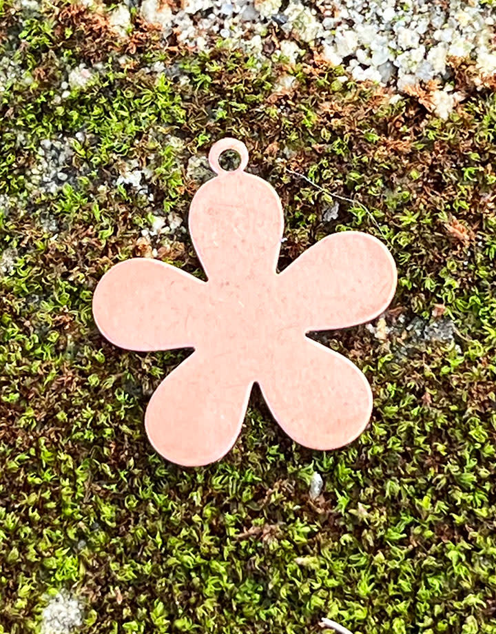 MSC40824 = COPPER SHAPE - FLOWER with RING  24ga 1''  (Pkg of 6)