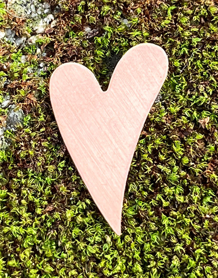 MSC42724 = COPPER SHAPE - HEART 24ga 1'' x 5/8'' (Pkg of 6)