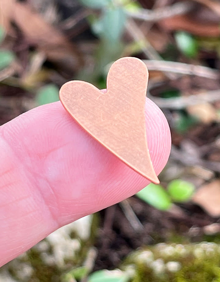 MSC42724 = COPPER SHAPE - HEART 24ga 1'' x 5/8'' (Pkg of 6)
