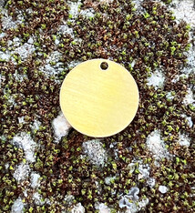 MSBR11924 = BRASS SHAPE - ROUND with TOP HOLE 9/16''  24ga (Pkg of 6)