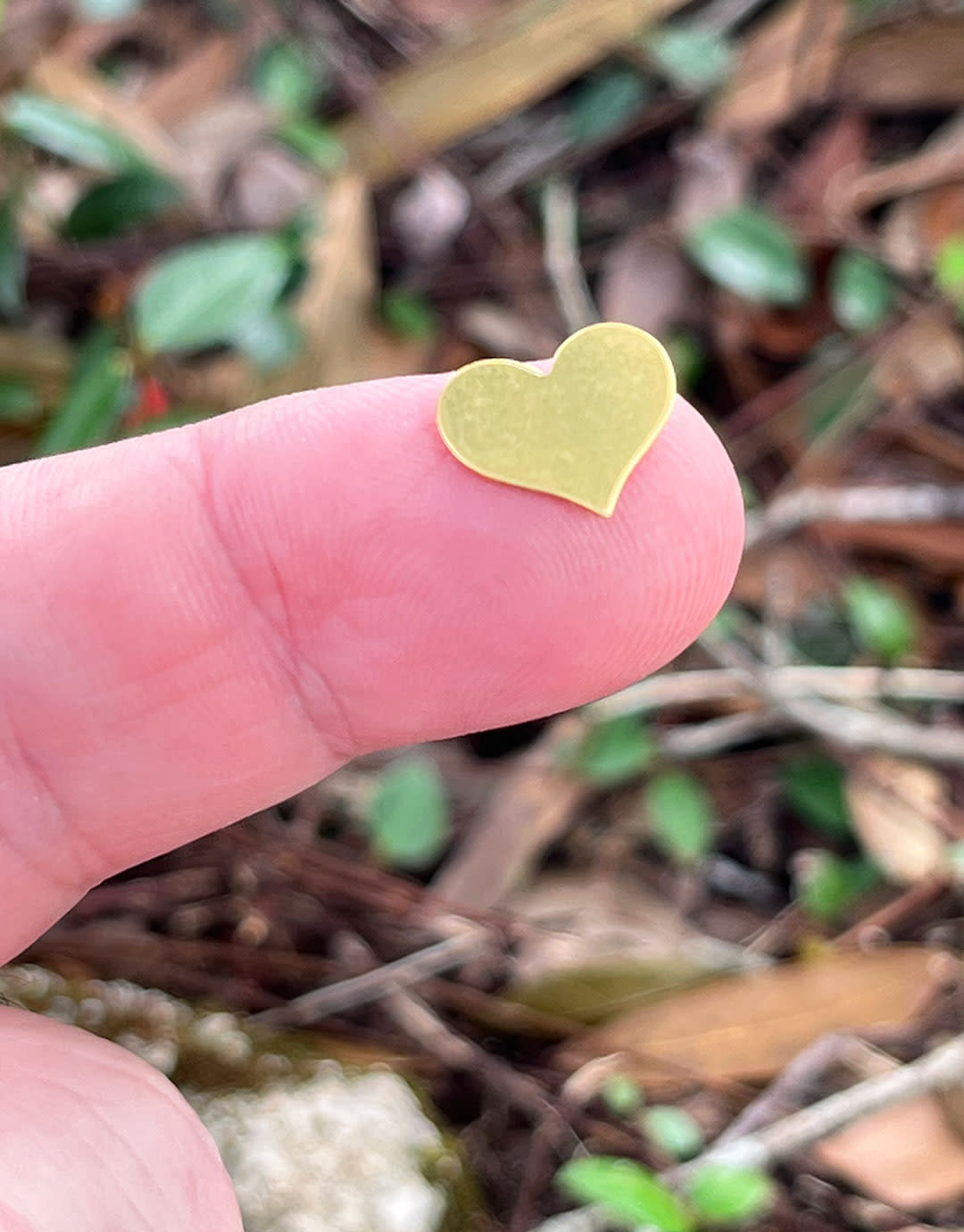 MSBR70224 = Brass Shape - Heart 11 x 13mm (Pkg of 10)
