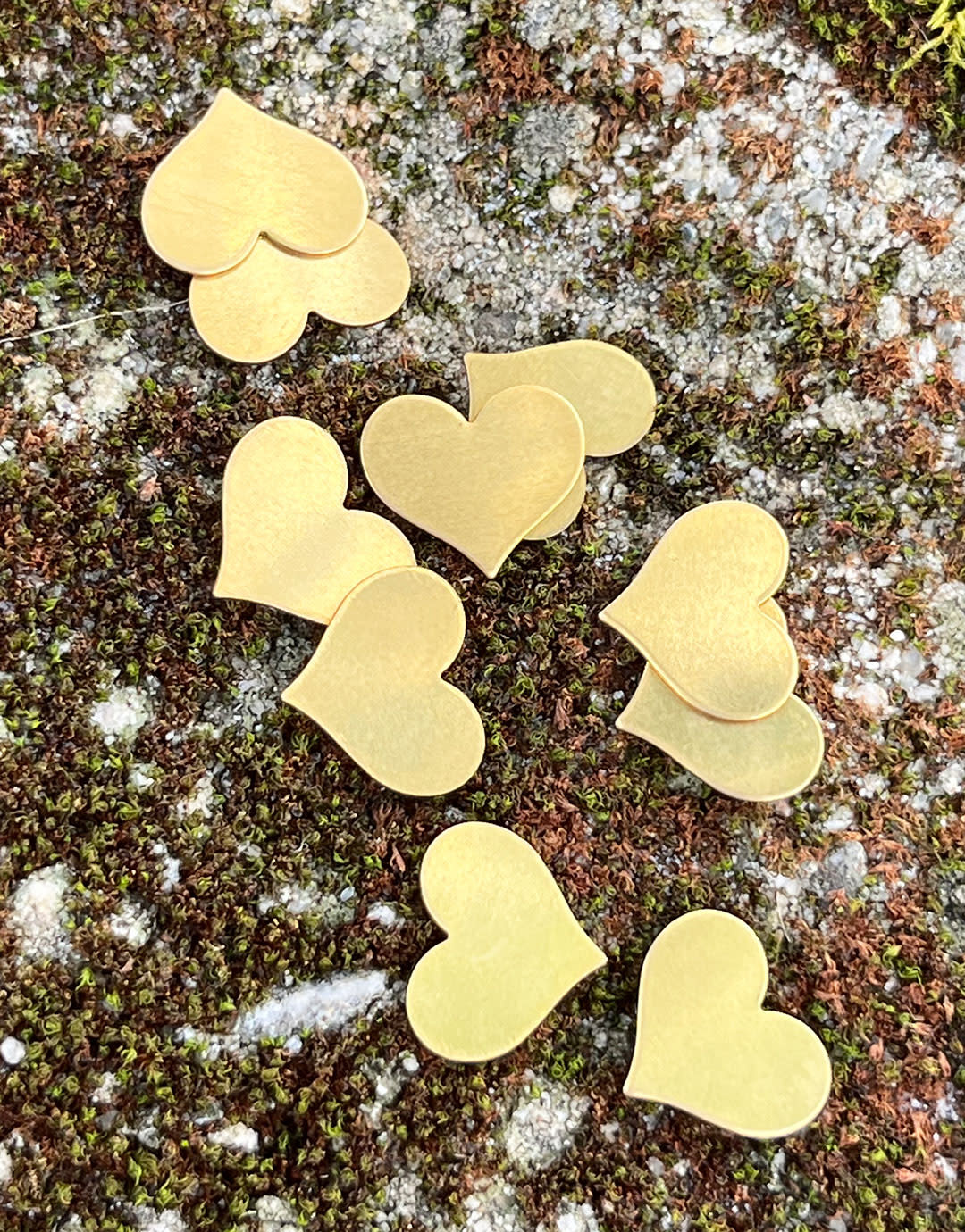 MSBR70224 = Brass Shape - Heart 11 x 13mm (Pkg of 10)