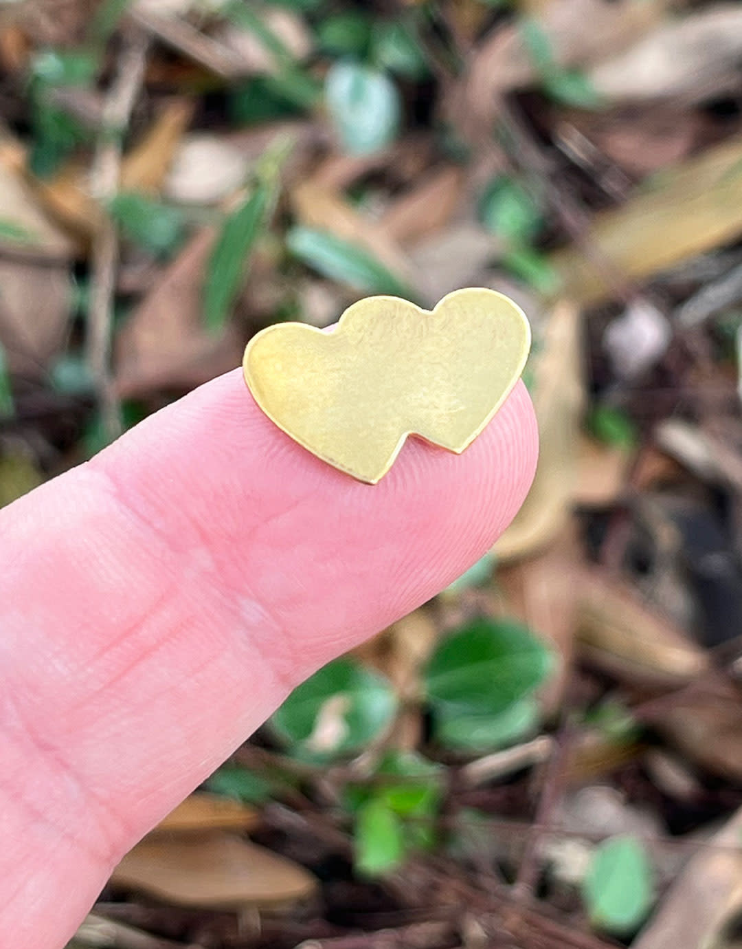 MSBR70724 = Brass Shape - Double Heart 14 x 19.5mm (Pkg of 6)