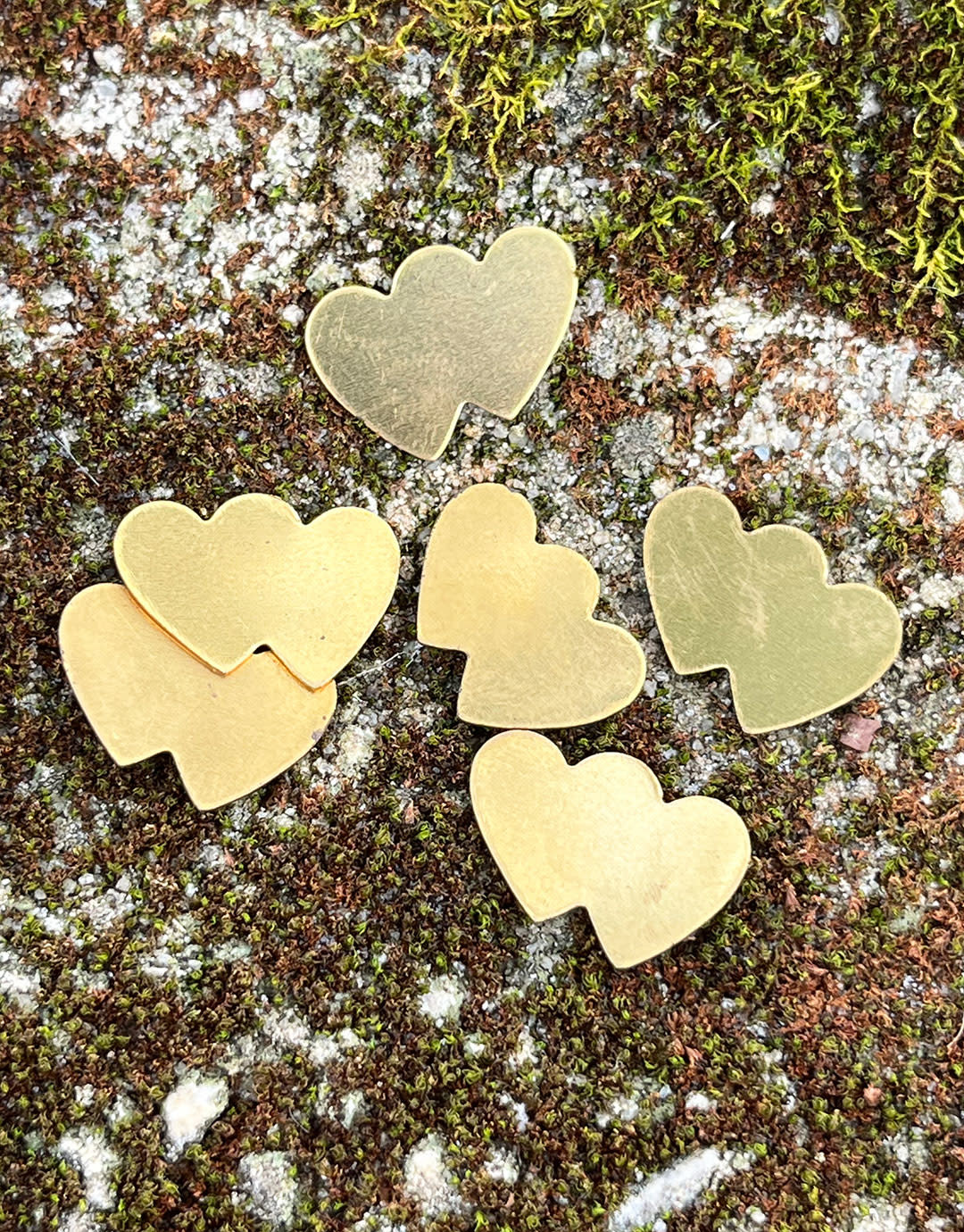 MSBR70724 = Brass Shape - Double Heart 14 x 19.5mm (Pkg of 6)