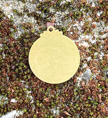 MSBR72124 = Brass Shape - Circle with Ornament and Ring 17 x 19mm (Pkg of 6)