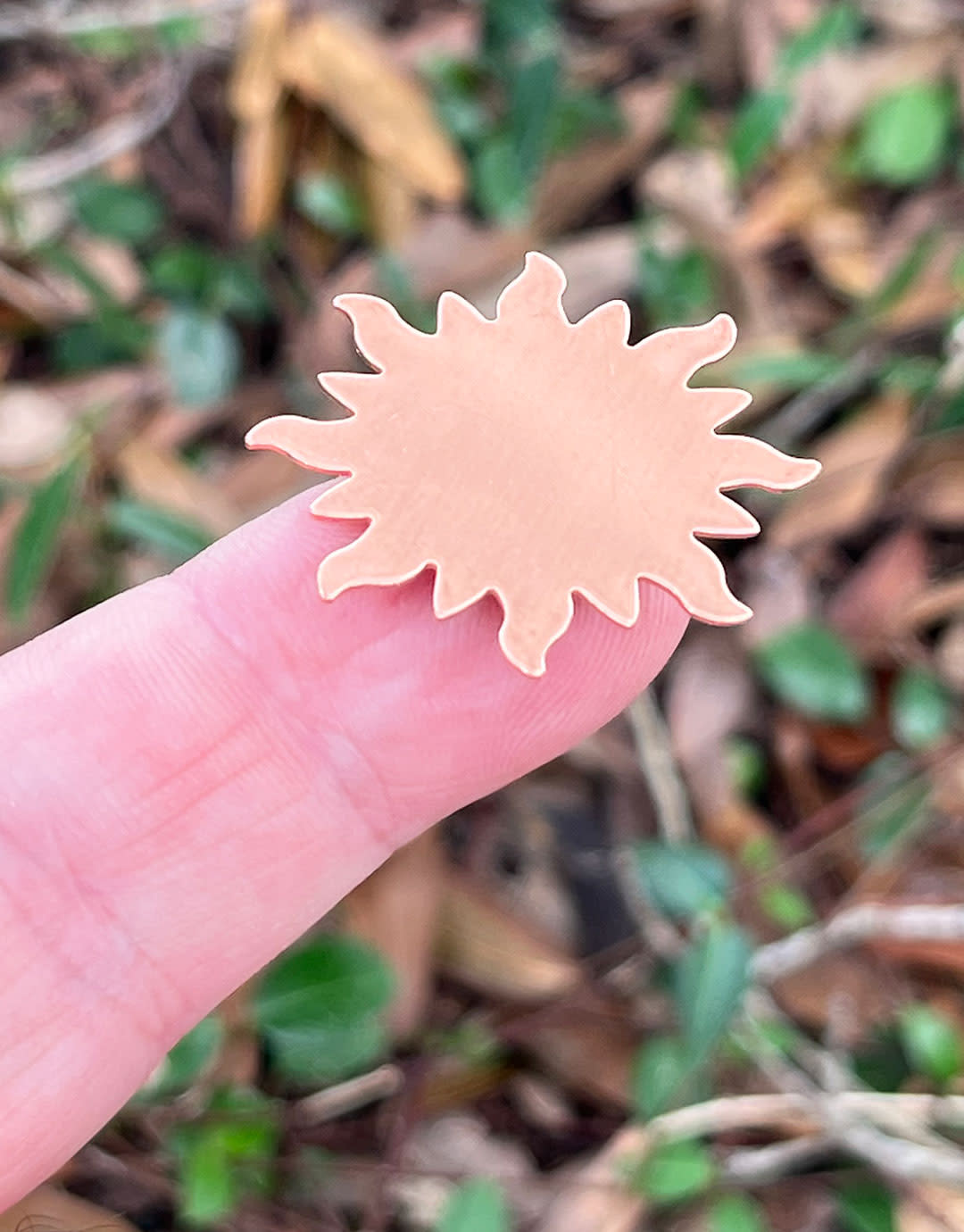 MSC58024 = COPPER SHAPE - SUNBURST 24ga 1-1/4''  (Pkg of 6)