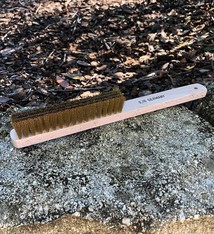 BU968 = Brass Hand Brush with 4 Row - Made in Germany