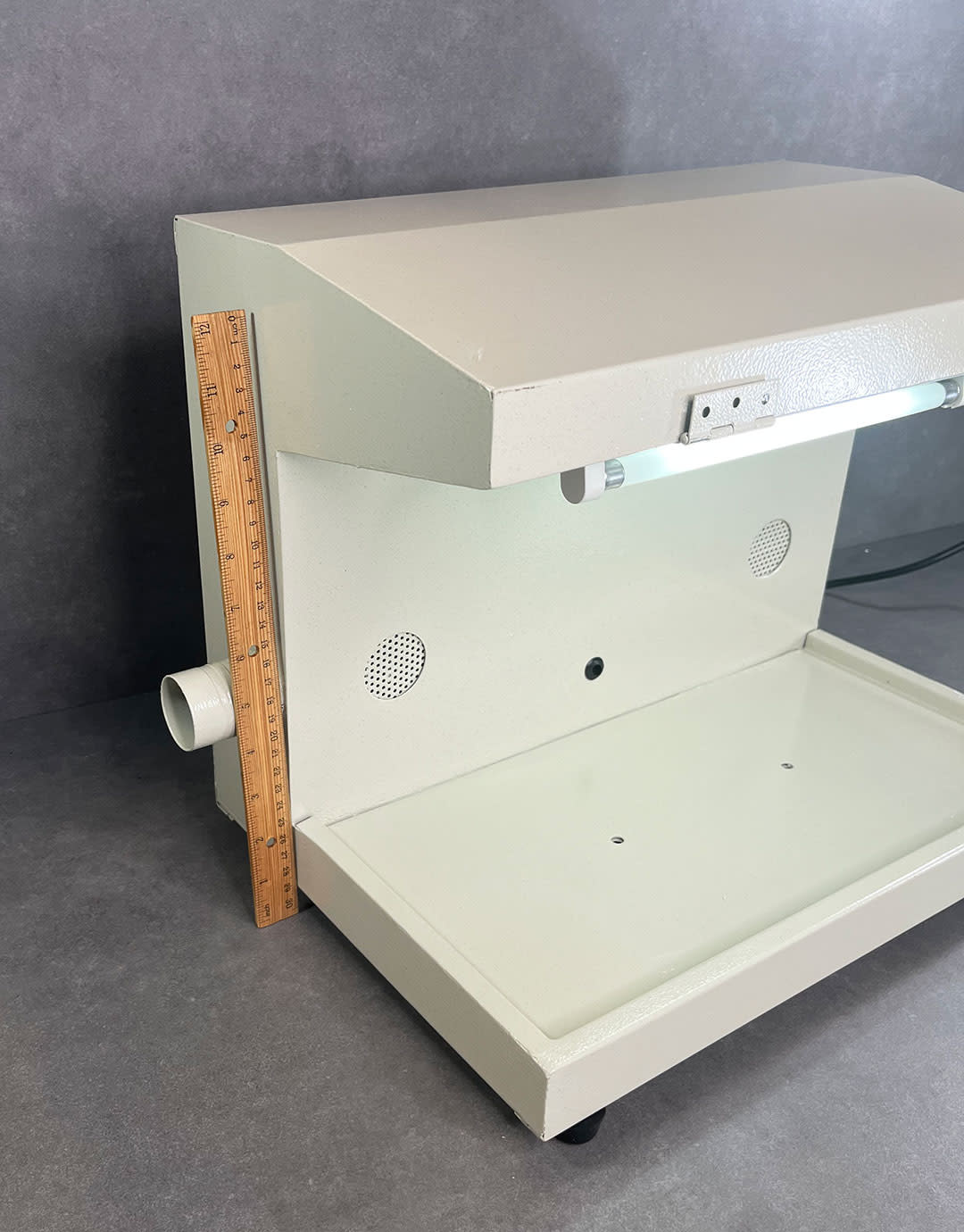 DC7000 = Mini Dust Hood with Light for Bench Top Polisher
