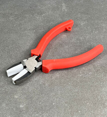 PL8201 = Economy Plastic Jaw Pliers