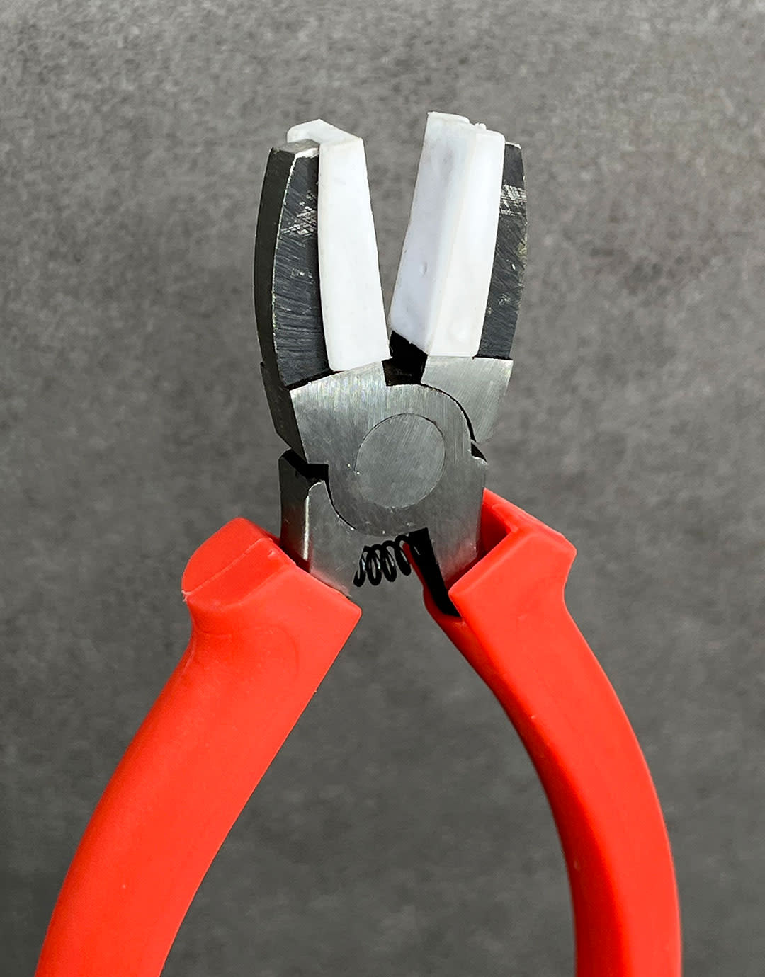 PL8201 = Economy Plastic Jaw Pliers