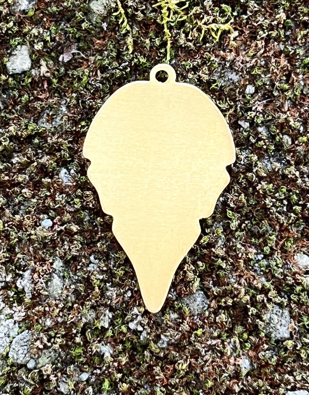 MSBR55124 = BRASS SHAPE - LEAF with RING 24ga (Pkg of 6)