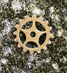 MSBR56324 = Trinity Brass Open Spoke Gear 16mm Antique Gold Color (Pkg of 6)