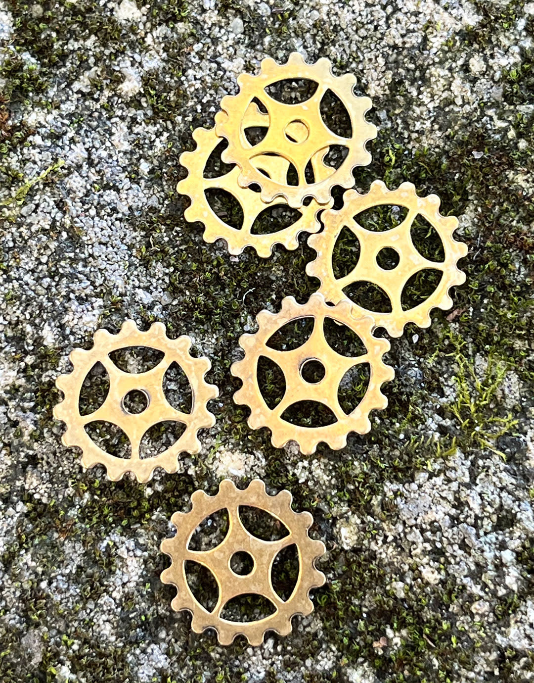 MSBR56324 = Trinity Brass Open Spoke Gear 16mm Antique Gold Color (Pkg of 6)