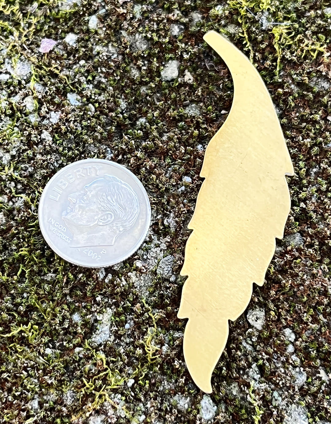 MSBR57124 = BRASS SHAPE - LEAF 2-5/16''  24ga (Pkg of 6)