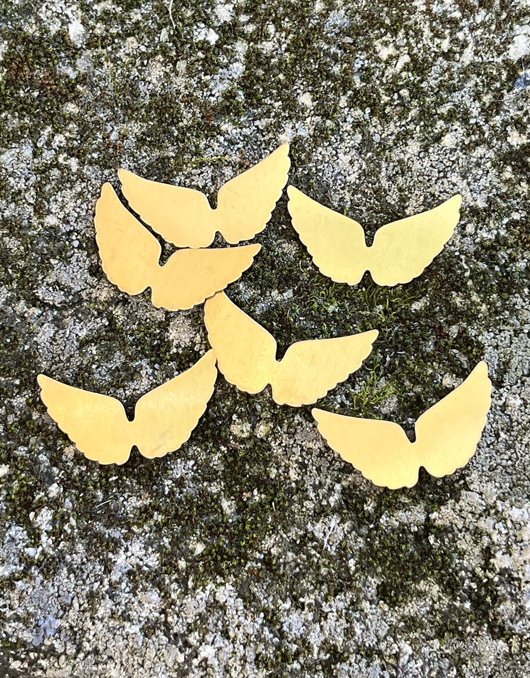 MSBR59324 = BRASS SHAPE - ANGEL WINGS  24ga (Pkg of 6)