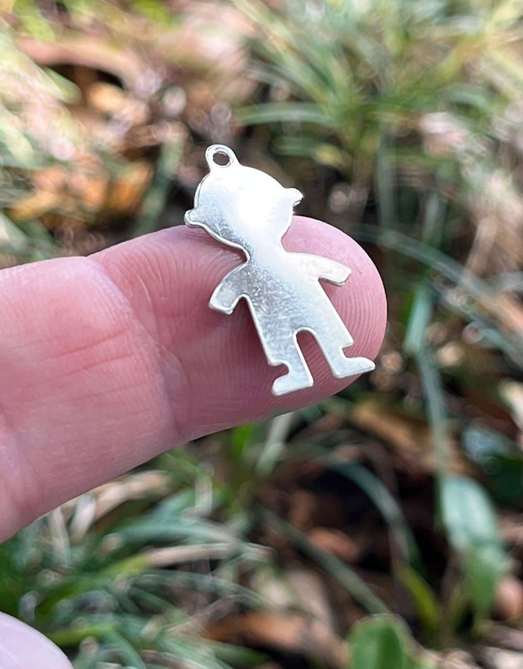 MSS2468 = Sterling Stamping CHILD 24.8 x 14.9mm (24ga)