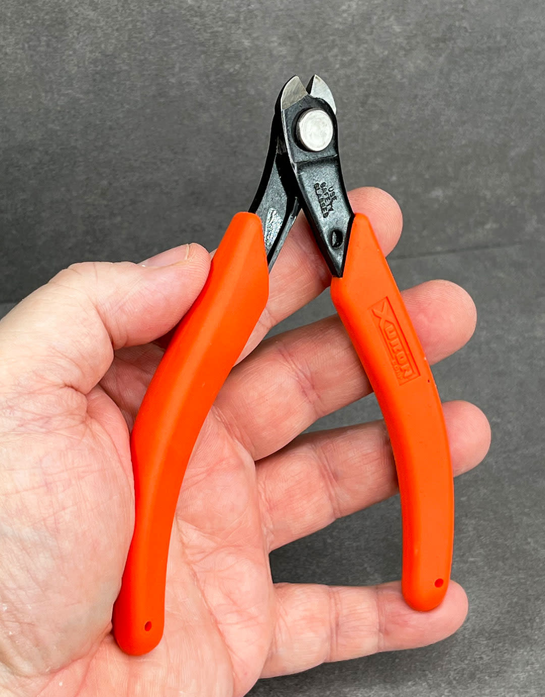 Xuron PL42194 = Xuron Hard Wire Cutter with Tapered Head