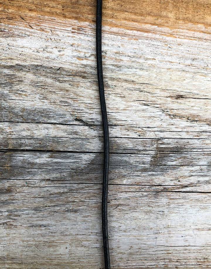 CD9502 = Greek Leather 2.0mm Black (25ft coil)