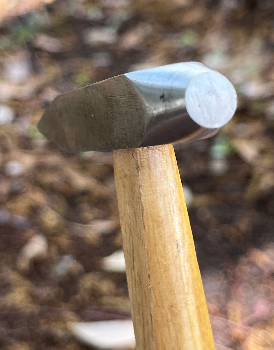 37.212 = Riveting Hammer with 2oz Head