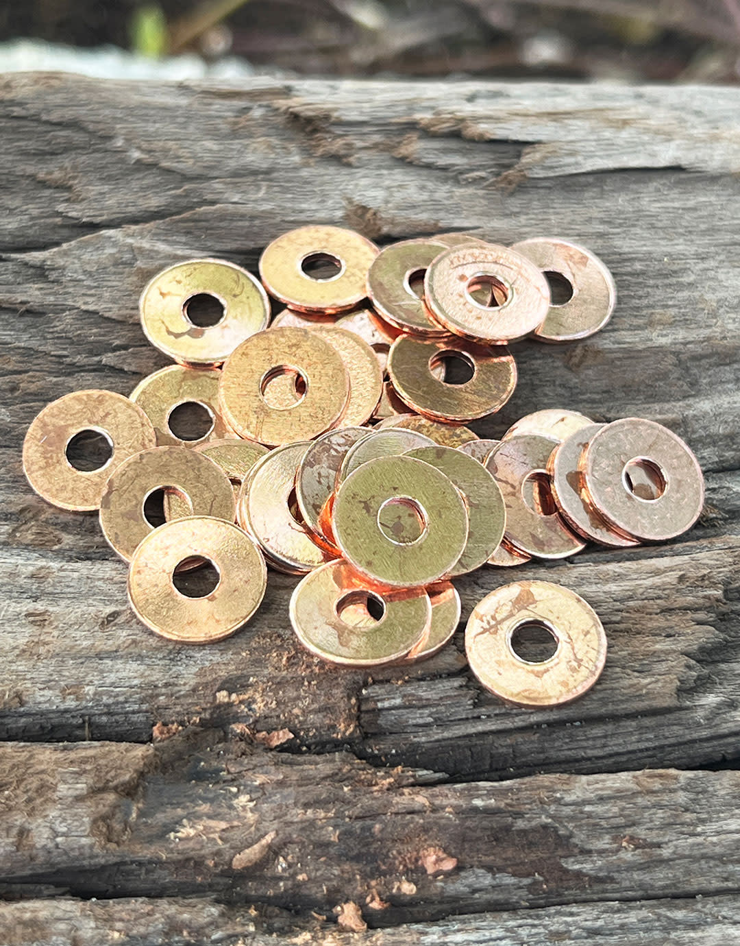 MSC16321 = Copper Washer 9.1mm dia with 3.1mm hole (21ga) (pkg/36)
