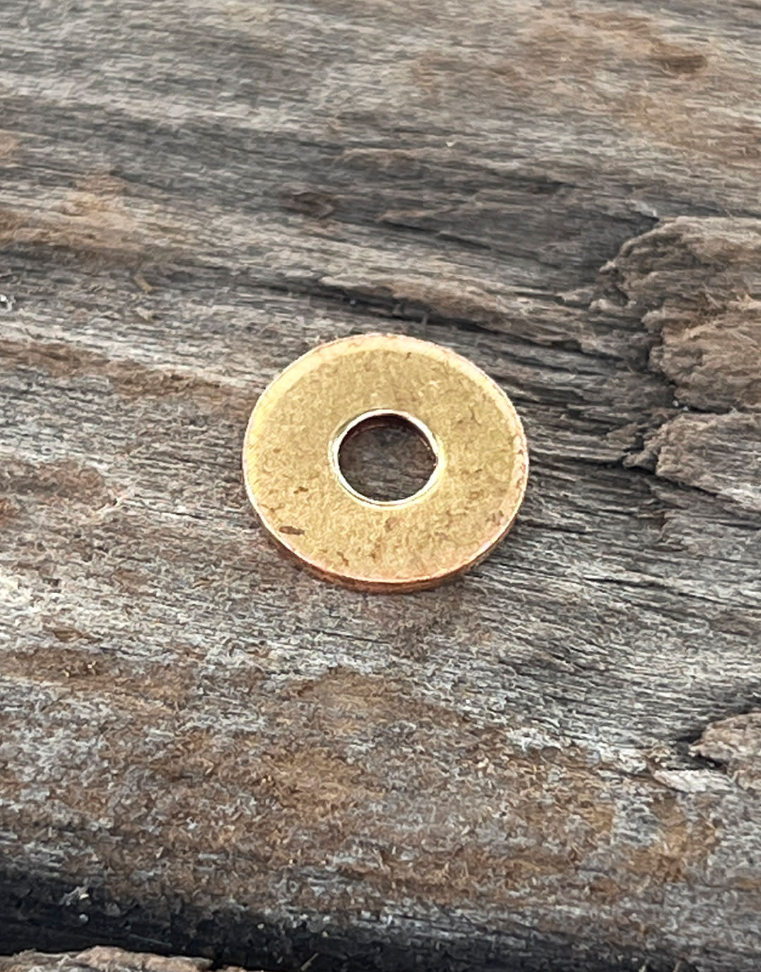 MSC16321 = Copper Washer 9.1mm dia with 3.1mm hole (21ga) (pkg/36)