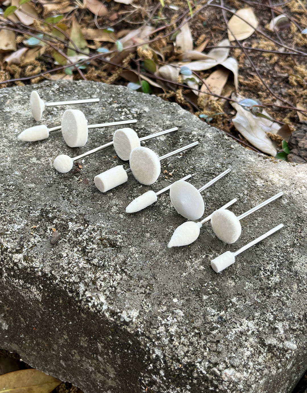 KIT202 = Mini Mounted Felt Buff Kit (12pcs)