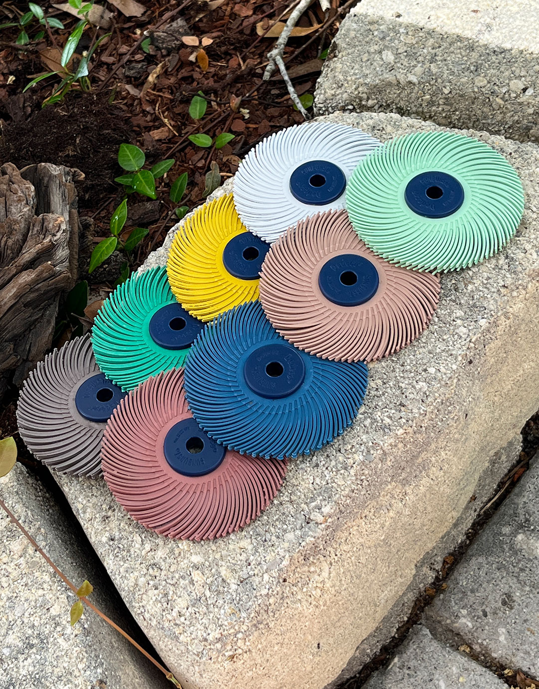 Dedeco 3" Sunburst 3-Ply Mounted Radial Disc