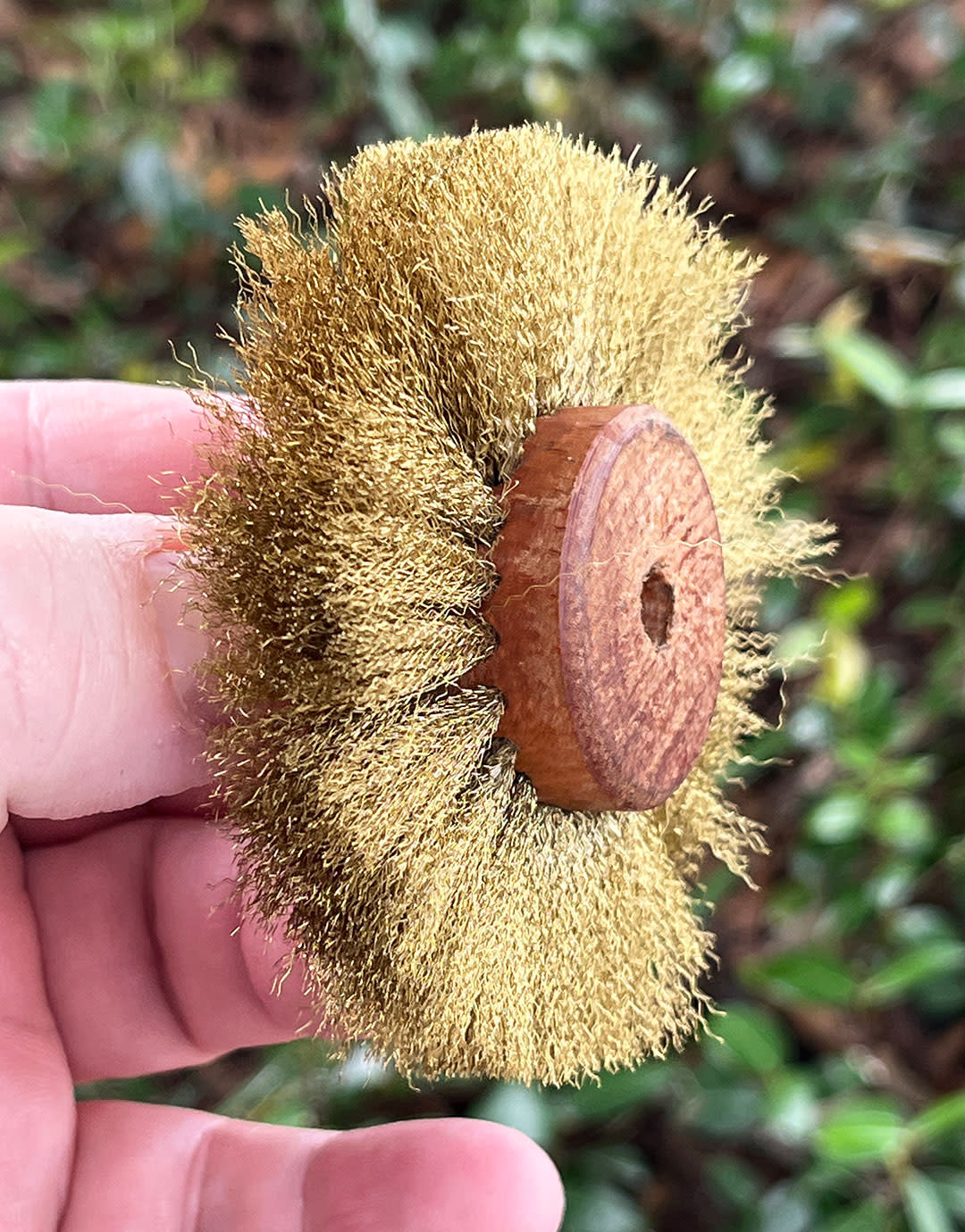 16.443 = Brass Crimped Wire Wood Hub Brush 3 Rows 3'' dia.