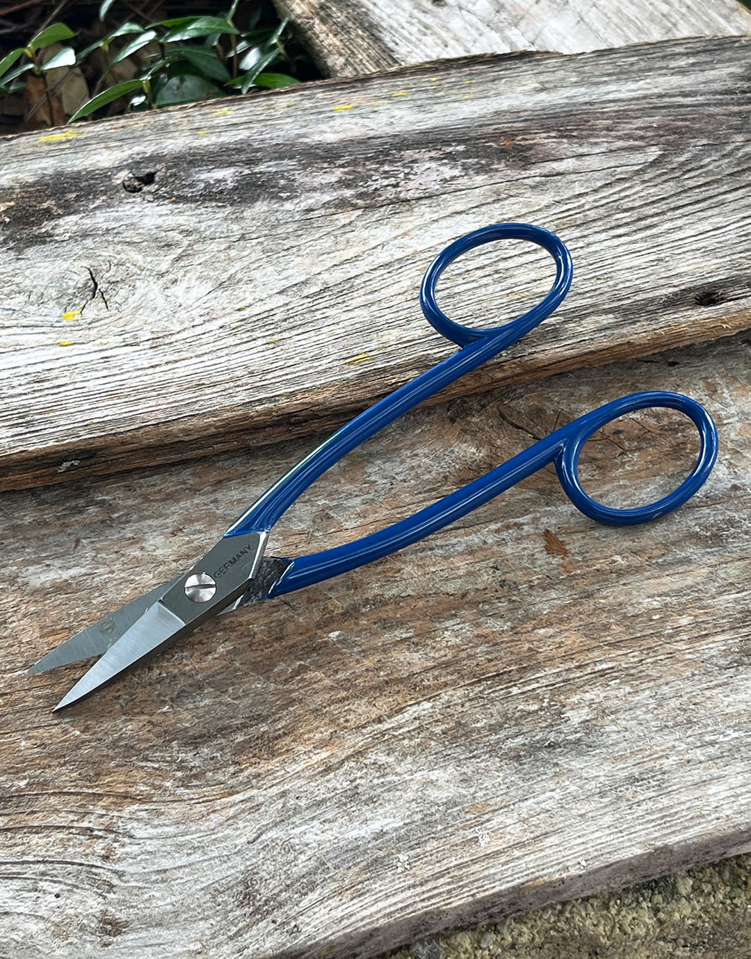 53.800 = Scissor Style Straight Jaw Shears