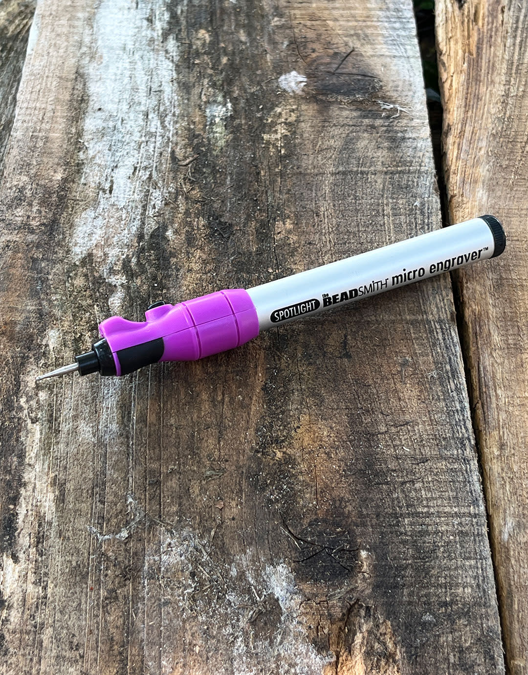 EN552 = Microengraver with LED Light - Battery Operated