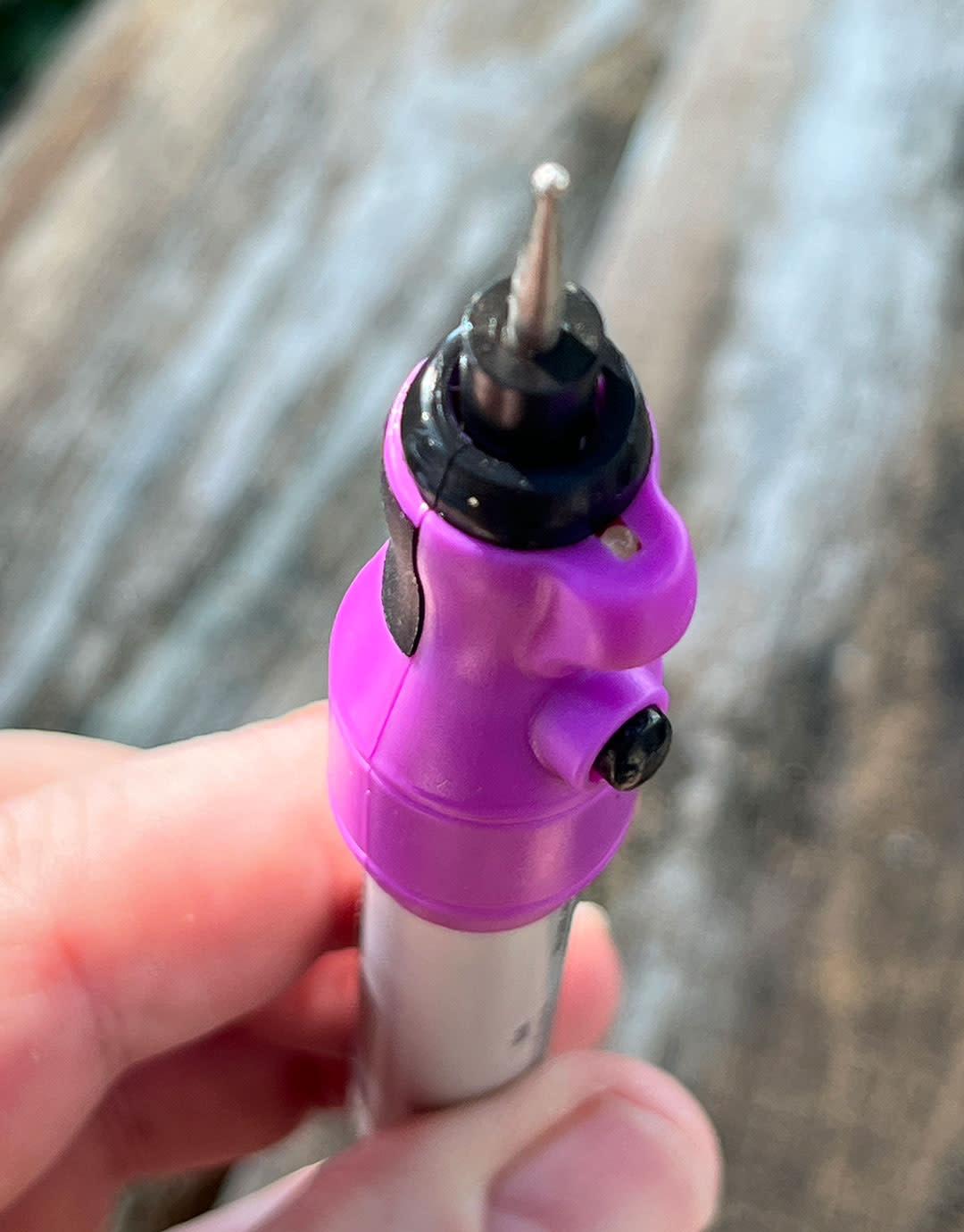 EN552 = Microengraver with LED Light - Battery Operated