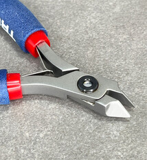 Tronex PL30549A = Tronex 549 Medium Angled Stubby Chain Nose Pliers - Short Handle