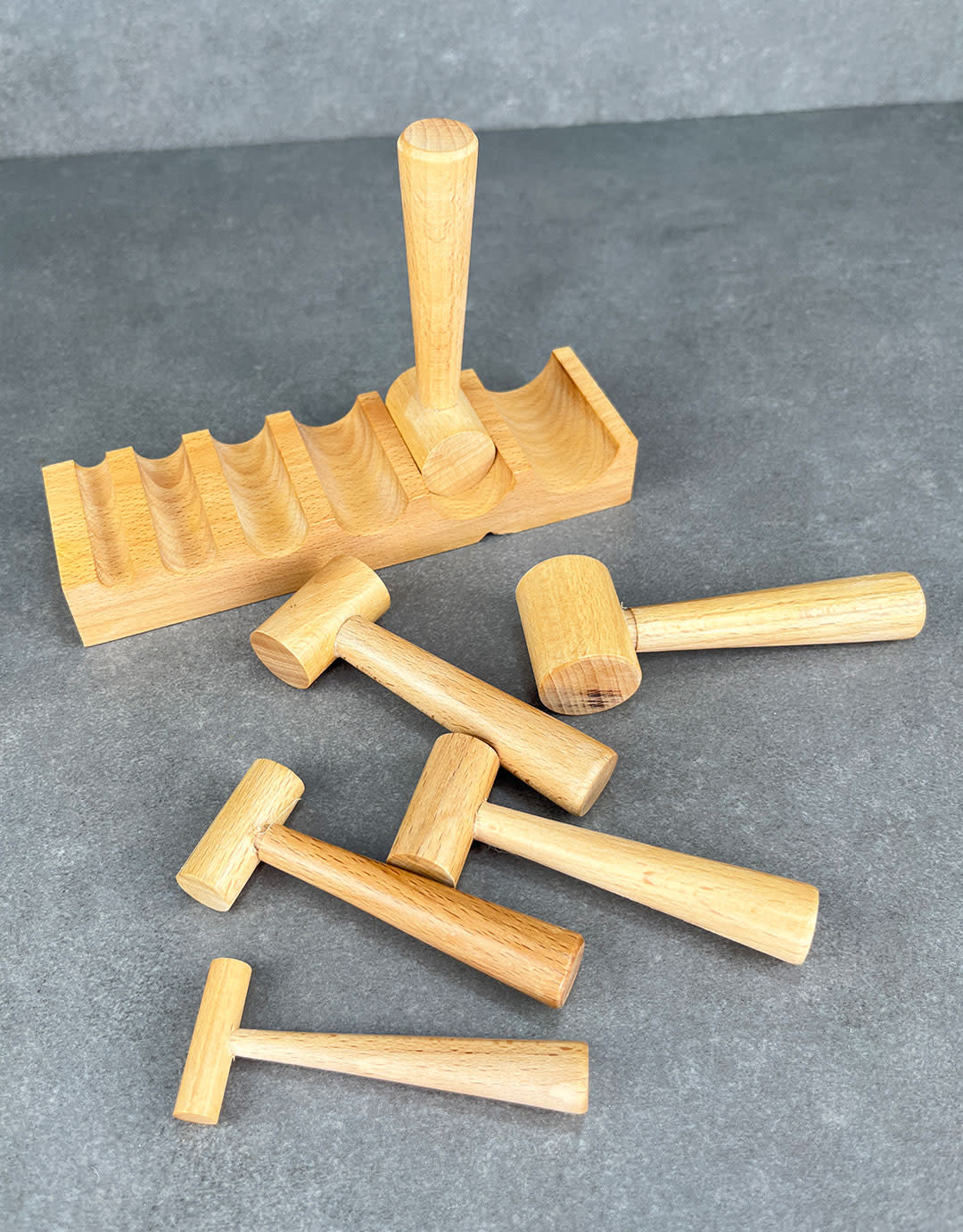 DA3135 = U-Channel Wood Block with 6 Hammer Shaped Formers